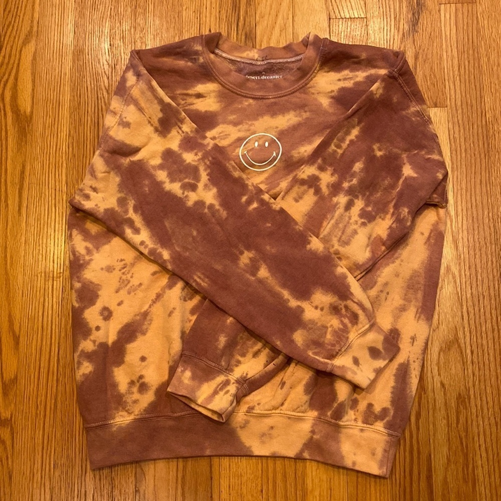 TIE dye smiley face sweatshirt Size Medium